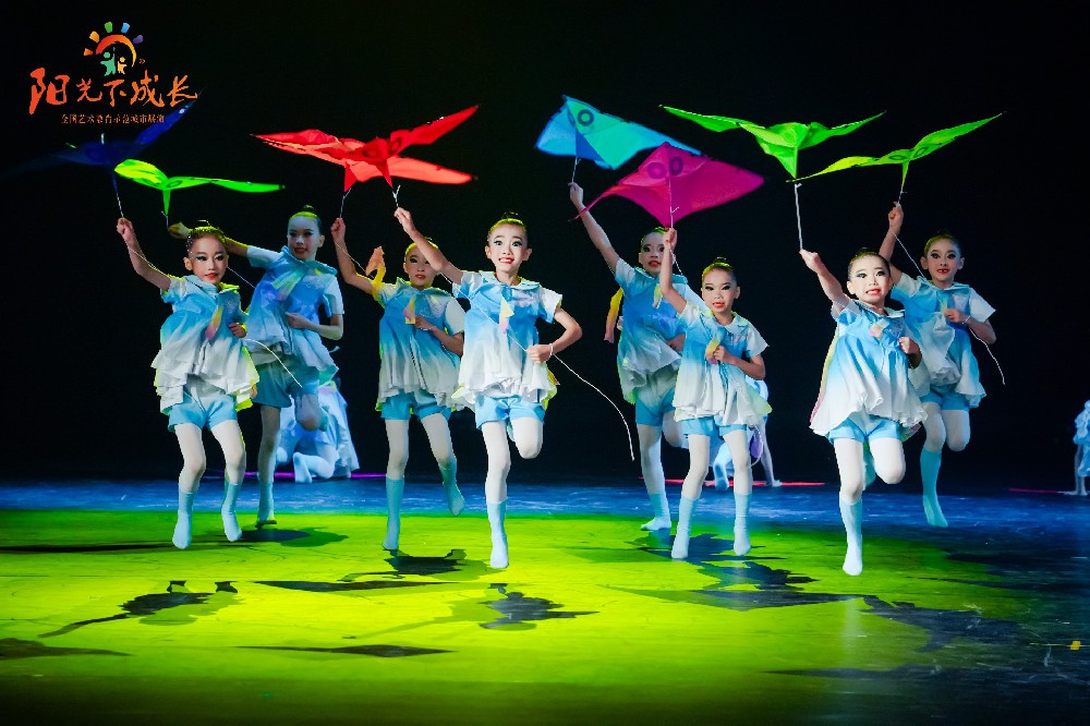 第十届“阳光下成长”全国艺术教育示范城市展演报名火热进行中！